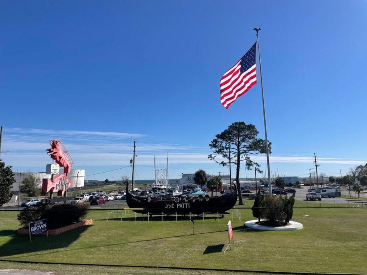 Walk To Downtown Seafood Market Bay Views Pensacola Buitenkant foto